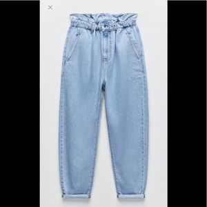 Zara  BAGGY PAPERBAG JEANS